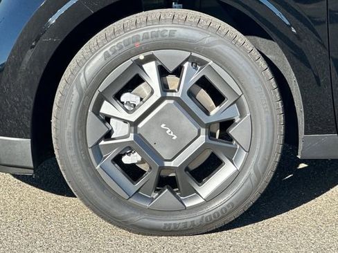 New 2026 Kia Carnival EX FWD image 35