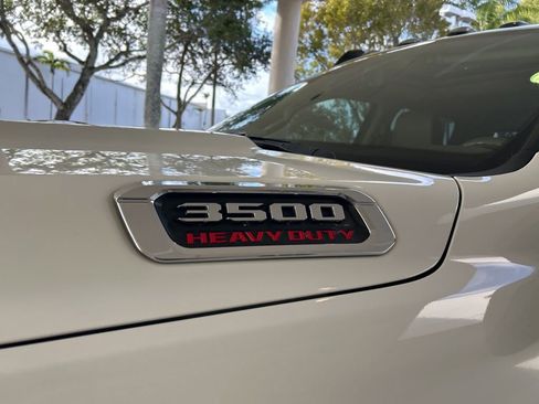 Used 2022 RAM 3500 Limited AWD/4WD image 15