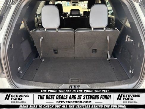 Used 2025 Ford Explorer ST-Line w/ ST-Line Street Pack AWD/4WD image 38
