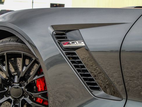 Used 2017 Chevrolet Corvette Z06 RWD image 10