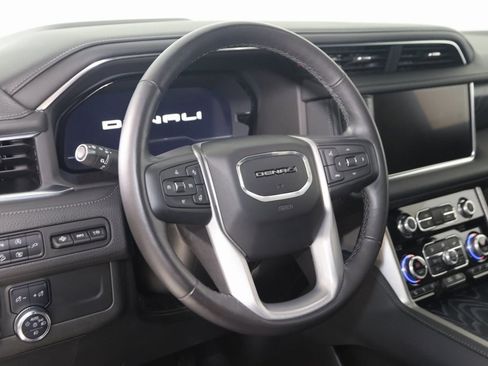 Used 2022 GMC Yukon Denali image 6