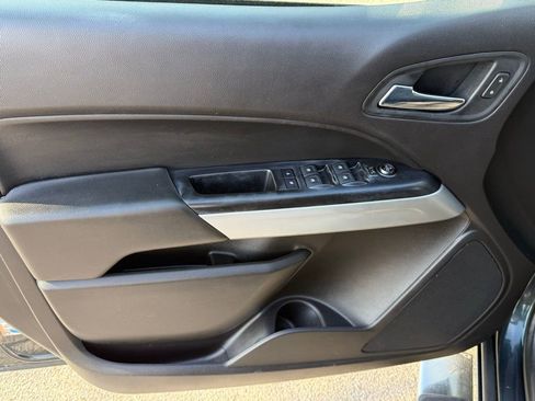 Used 2017 Chevrolet Colorado LT w/ LT Convenience Package image 13