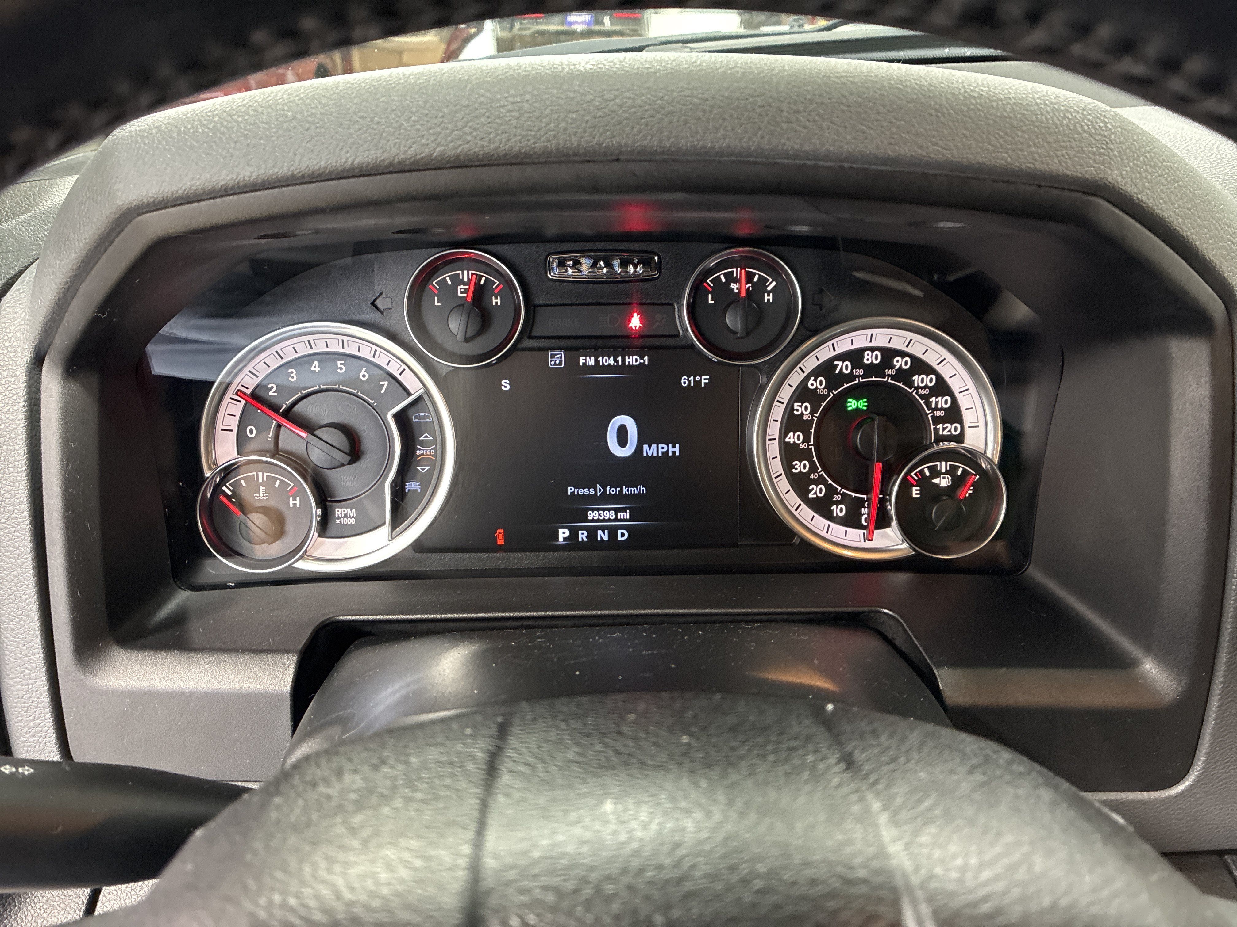 Used 2018 RAM 1500 SLT AWD/4WD image 29