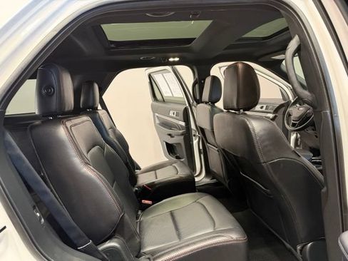 Used 2019 Ford Explorer Sport w/ Equipment Group 401A AWD/4WD image 28