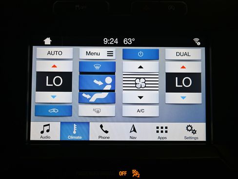 Used 2019 Ford F150 Lariat w/ Equipment Group 502A Luxury image 17