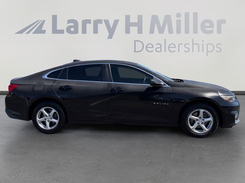 Used 2017 Chevrolet Malibu LS FWD image 6