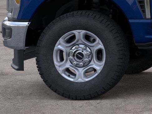 New 2026 Ford F250 XLT w/ FX4 Off-Road Package AWD/4WD image 19