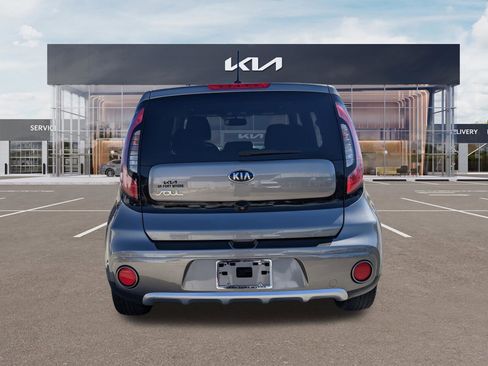 Certified 2017 Kia Soul + w/ Audio Package image 5