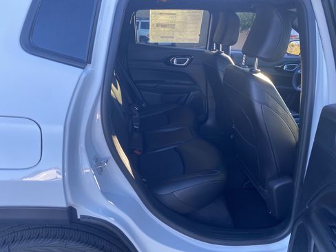 New 2026 Jeep Compass Latitude AWD/4WD image 21