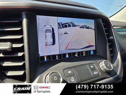 Used 2023 GMC Acadia AT4 w/ Technology Package AWD/4WD image 17