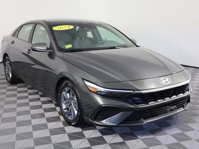 Used 2024 Hyundai Elantra SEL