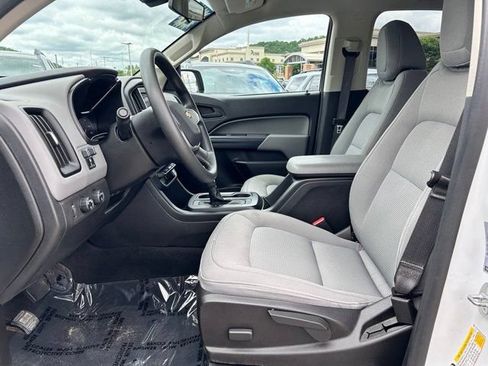 Used 2021 Chevrolet Colorado W/T w/ WT Convenience Package AWD/4WD image 8