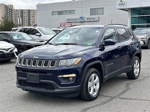 Certified 2019 Jeep Compass Latitude image 5