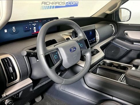 Certified 2025 Ford Expedition Max Active AWD/4WD image 10
