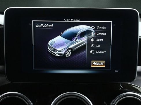 Used 2018 Mercedes-Benz GLC 43 AMG 4MATIC image 32