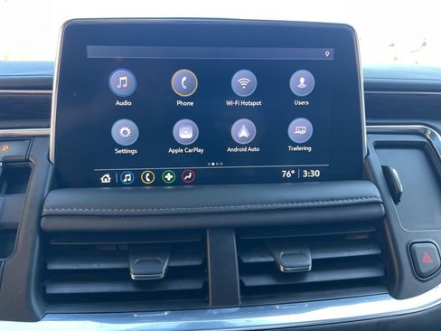 Used 2021 Chevrolet Suburban LT w/ LT Signature Package image 19