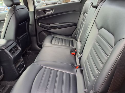 Used 2024 Ford Edge SEL w/ Convenience Package AWD/4WD image 7