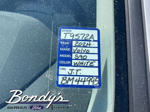 Used 2024 Volvo S90 B6 Plus image 21