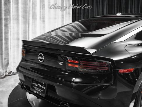 Used 2023 Nissan Z Performance Coupe Blue Leather w/ Floor Mat Package (L93) image 32