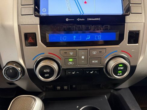 Used 2020 Toyota Tundra Limited AWD/4WD image 19