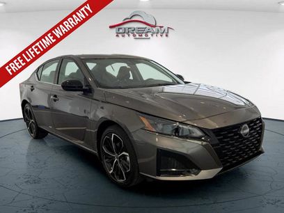 New 2025 Nissan Altima 2.5 SR