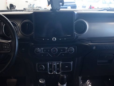 Used 2018 Jeep Wrangler Unlimited Sport S AWD/4WD image 59