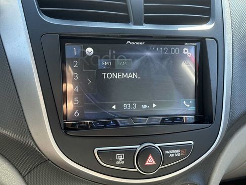 Used 2016 Hyundai Accent SE w/ Option Group 02 FWD image 13