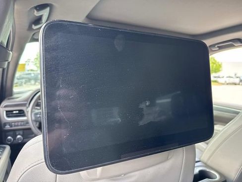 Used 2021 GMC Yukon SLT w/ SLT Premium Package RWD image 18