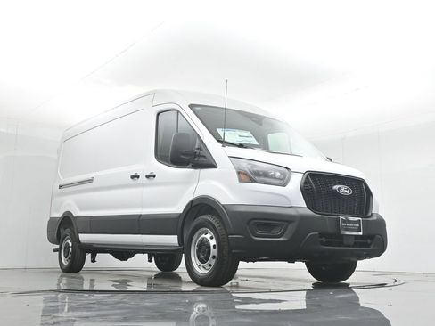 New 2026 Ford Transit 250 148 Medium Roof w/ Load Area Protection Package RWD image 48