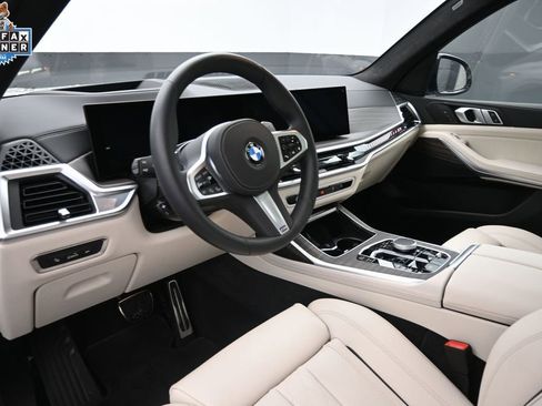 Certified 2025 BMW X7 xDrive40i w/ M Sport Package AWD/4WD image 11