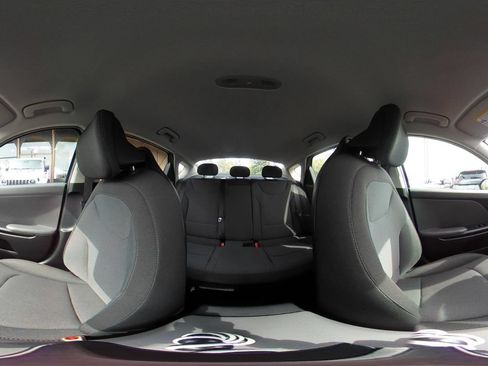 Used 2025 Kia K4 FWD image 43