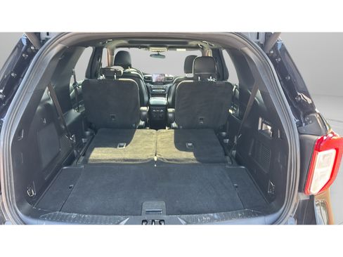 Used 2020 Ford Explorer Limited w/ Class III Trailer Tow Package AWD/4WD image 15