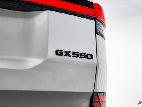 Used 2025 Lexus GX 550 image 30