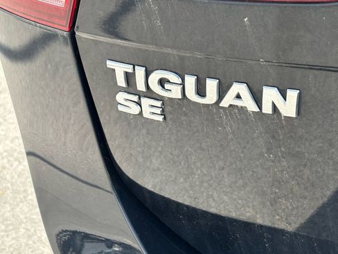 Used 2021 Volkswagen Tiguan SE image 4