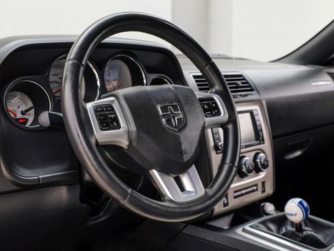 Used 2011 Dodge Challenger SRT8 RWD image 22