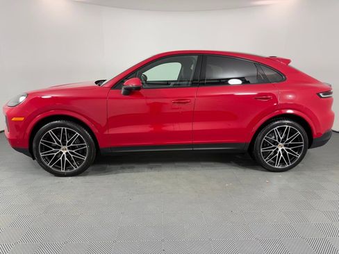 Certified 2026 Porsche Cayenne Coupe AWD/4WD image 2