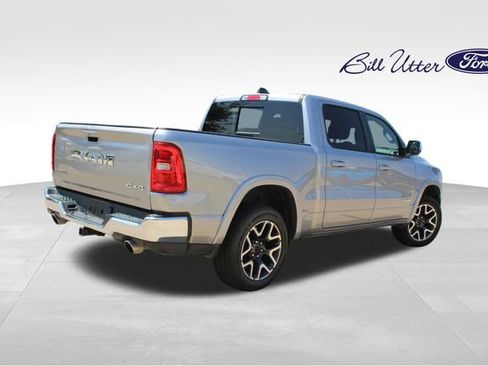 Used 2025 RAM 1500 Laramie AWD/4WD image 5