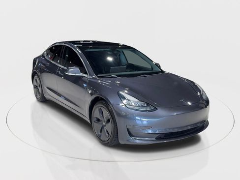 Used 2020 Tesla Model 3 Standard Range Plus image 2
