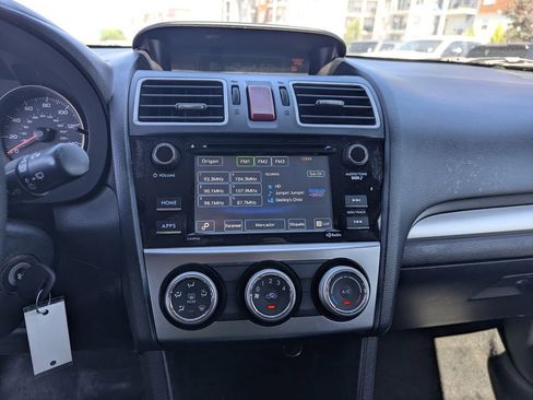 Used 2017 Subaru Crosstrek 2.0i Premium AWD/4WD image 15