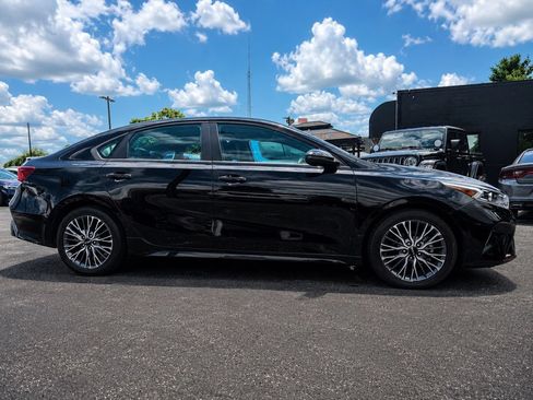 Used 2022 Kia Forte GT-Line w/ GT-Line Technology Package FWD image 3