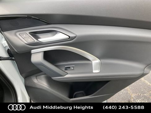 New 2025 Audi Q5 Premium Plus image 24