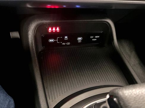 Used 2024 Hyundai Kona SE image 26