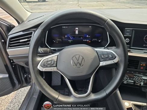 Used 2024 Volkswagen Jetta SE FWD image 26