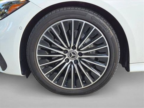 Used 2024 Mercedes-Benz CLE 300 4MATIC Coupe image 22