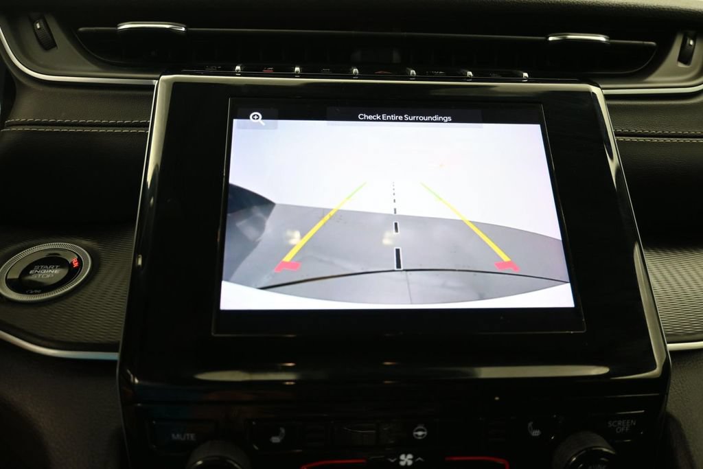 Used 2024 Jeep Grand Cherokee Altitude AWD/4WD image 13