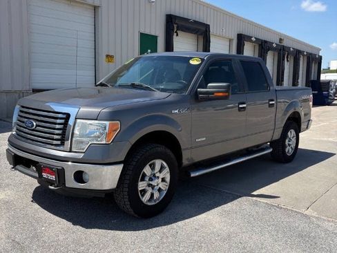 Used 2011 Ford F150 XLT w/ XLT Chrome Pkg AWD/4WD image 4