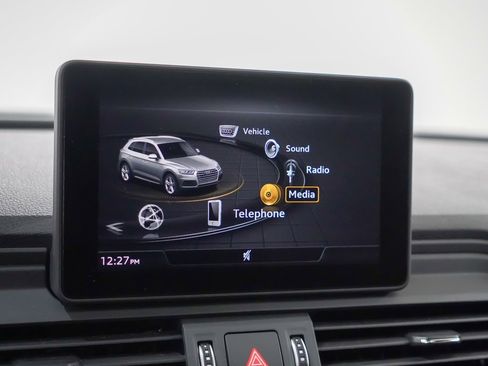 Used 2020 Audi Q5 2.0T Premium w/ Convenience Package image 28