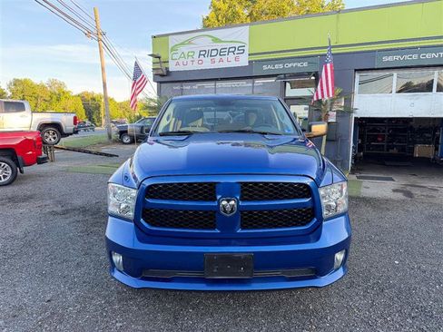 Used 2017 RAM 1500 Express AWD/4WD image 2