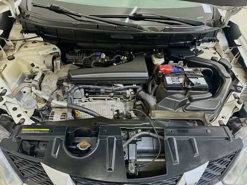 Used 2014 Nissan Rogue S AWD/4WD image 33