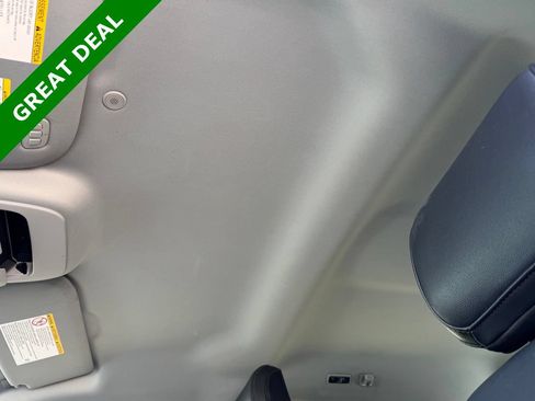 Used 2025 Ford F250 Lariat AWD/4WD image 41